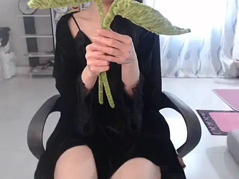 Snapshot of TinyGirls chatting on 12, 1, 2026 TinyGirls online show from 12, 1, 2026