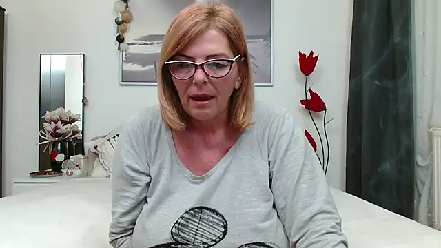 YulliaMilf online show from 27, 2, 2025