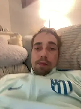 SweetBoy32 online show from 17, 12, 2024