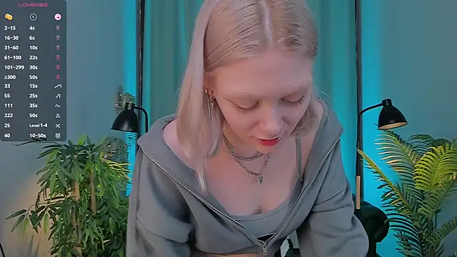 Snapshot of _Rude_Girl_ chatting on 16, 2, 2025  Rude Girl  online show from 16, 2, 2025