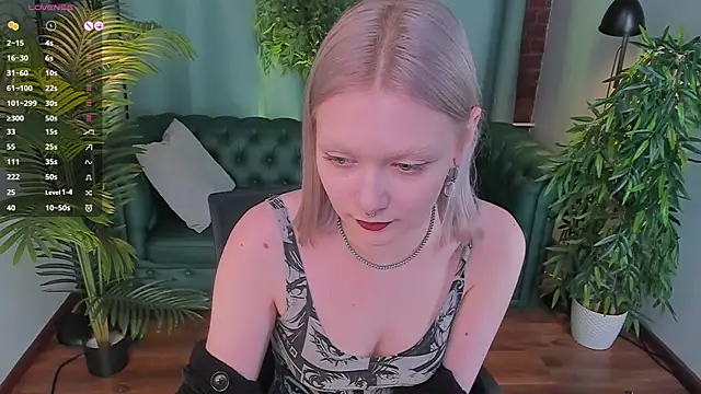 Snapshot of _Rude_Girl_ chatting on 28, 1, 2025  Rude Girl  online show from 28, 1, 2025