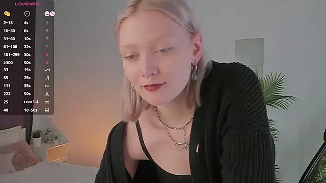 Snapshot of _Rude_Girl_ chatting on 22, 2, 2025  Rude Girl  online show from 22, 2, 2025