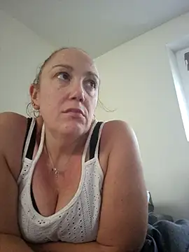 Wisie Cutie online show from 3, 11, 2025