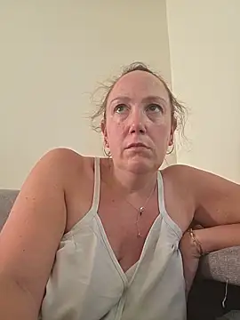 Snapshot of Wisie_Cutie chatting on 23, 5, 2026 Wisie Cutie online show from 23, 5, 2026