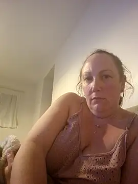 Snapshot of Wisie_Cutie chatting on 11, 3, 2025 Wisie Cutie online show from 11, 3, 2025