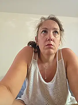 Wisie Cutie online show from 27, 6, 2026