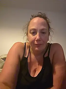 Snapshot of Wisie_Cutie chatting on 31, 5, 2026 Wisie Cutie online show from 31, 5, 2026