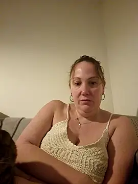 Snapshot of Wisie_Cutie chatting on 5, 1, 2025 Wisie Cutie online show from 5, 1, 2025