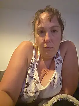Wisie Cutie online show from 10, 6, 2026