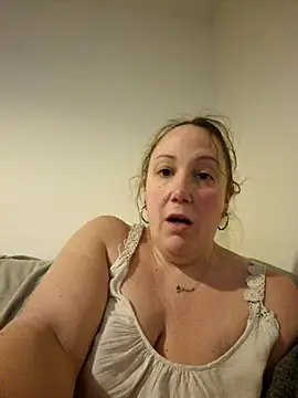 Snapshot of Wisie_Cutie chatting on 19, 1, 2025 Wisie Cutie online show from 19, 1, 2025