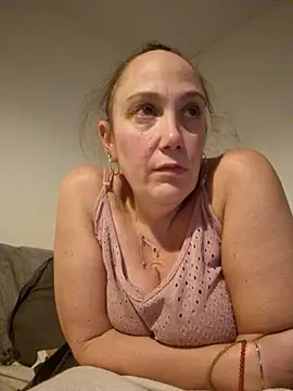 Wisie Cutie online show from 17, 11, 2025