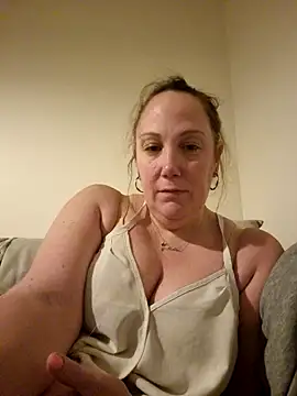 Snapshot of Wisie_Cutie chatting on 26, 1, 2025 Wisie Cutie online show from 26, 1, 2025