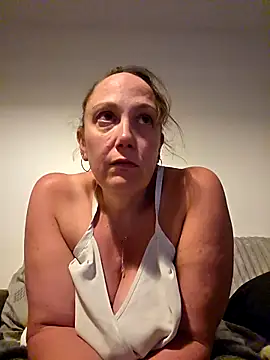 Wisie Cutie online show from 20, 4, 2026