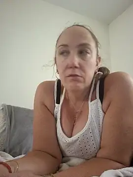 Wisie Cutie online show from 20, 10, 2025