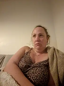 Snapshot of Wisie_Cutie chatting on 4, 3, 2025 Wisie Cutie online show from 4, 3, 2025