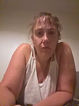 Wisie Cutie online show from 18, 6, 2026