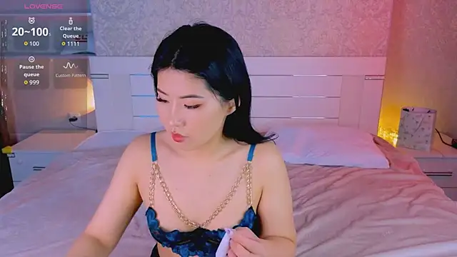 Snapshot of Wendy__Hills chatting on 5, 6, 2026 Wendy Hills online show from 5, 6, 2026