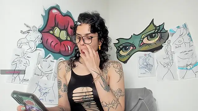 Snapshot of trinitty chatting on 11, 6, 2026 trinitty online show from 11, 6, 2026