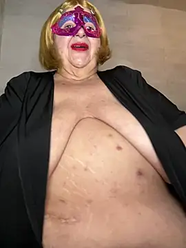 Snapshot of mariannecox chatting on 8, 12, 2024 mariannecox online show from 8, 12, 2024