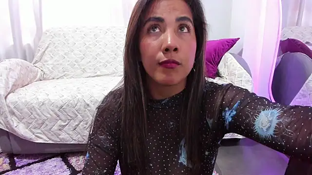 KAROLIVONNE online show from 11, 2, 2026