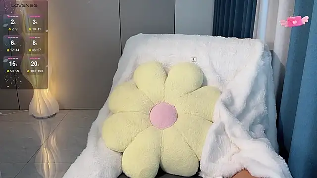 Mandy-- online show from 30, 10, 2025