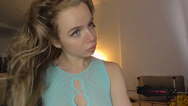 lit asella online show from 8, 10, 2025