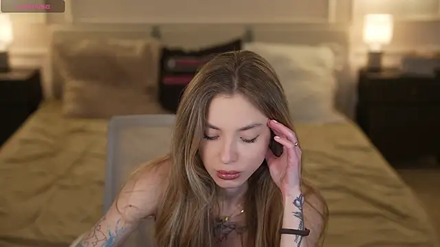 Snapshot of Kisasolo chatting on 26, 11, 2025 Kisasolo online show from 26, 11, 2025