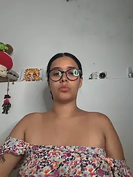 Snapshot of Annya-sweet chatting on 11, 7, 2026 Annya-sweet online show from 11, 7, 2026