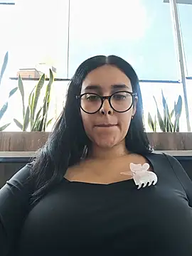 Snapshot of Annya-sweet chatting on 10, 7, 2026 Annya-sweet online show from 10, 7, 2026