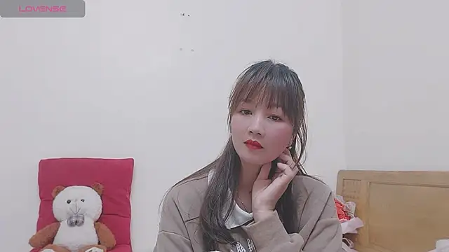 Holygirlsweet777 online show from 13, 1, 2025