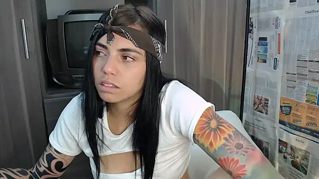 i am nina  online show from 26, 2, 2025