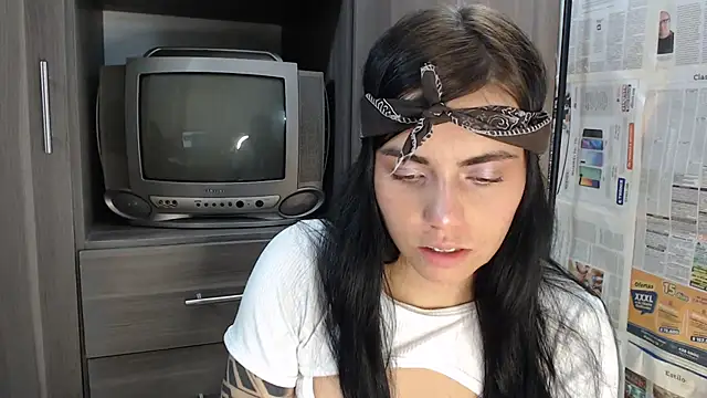 i am nina  online show from 26, 2, 2025
