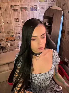 Snapshot of i_am_nina_ chatting on 7, 5, 2026 i am nina online show from 7, 5, 2026