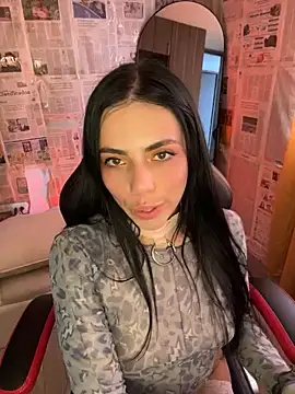 Snapshot of i_am_nina_ chatting on 18, 5, 2026 i am nina online show from 18, 5, 2026