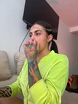 i am nina  online show from 17, 12, 2025