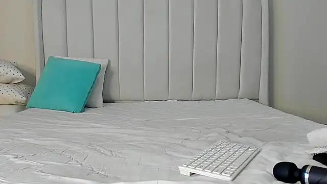  heavenlysent online show from 8, 6, 2026