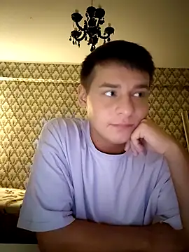 Snapshot of Kent_Merill chatting on 4, 12, 2025 Kent Merill online show from 4, 12, 2025