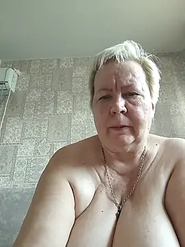 Snapshot of EffectFiona chatting on 9, 7, 2026 EffectFiona online show from 9, 7, 2026