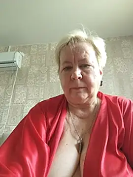 Snapshot of EffectFiona chatting on 3, 7, 2026 EffectFiona online show from 3, 7, 2026