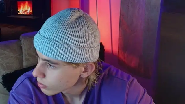 Snapshot of dimitri_tv chatting on 1, 11, 2025 dimitri tv online show from 1, 11, 2025