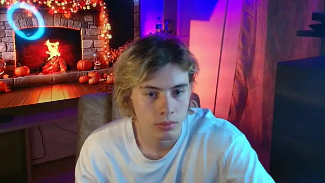 Snapshot of dimitri_tv chatting on 29, 10, 2025 dimitri tv online show from 29, 10, 2025