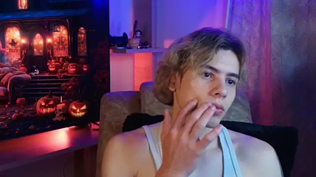 Snapshot of dimitri_tv chatting on 12, 10, 2025 dimitri tv online show from 12, 10, 2025