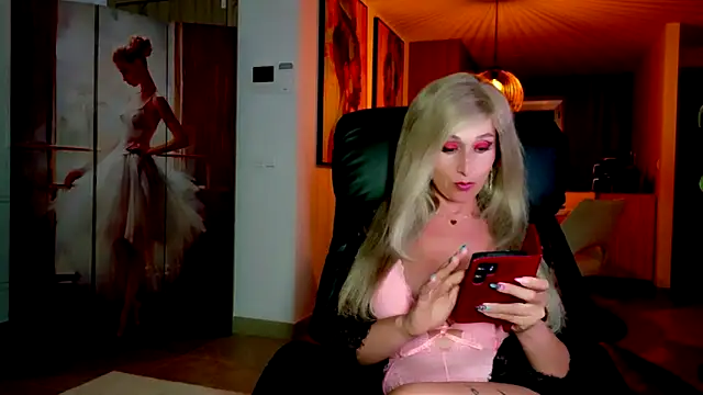 2bigass4 u online show from 13, 4, 2026