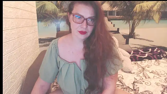 Queen  Natasha online show from 19, 11, 2025