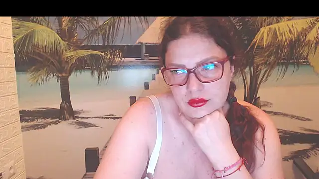 Queen  Natasha online show from 5, 7, 2026