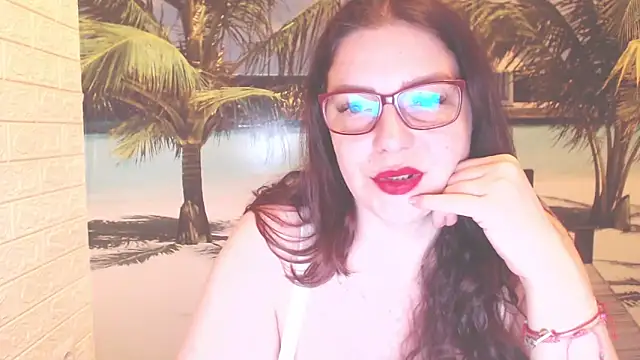 Snapshot of Queen__Natasha chatting on 9, 5, 2026 Queen Natasha online show from 9, 5, 2026