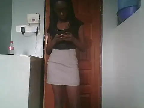 Snapshot of Prettybecs chatting on 11, 9, 2025 Prettybecs online show from 11, 9, 2025