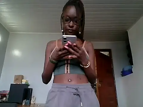 Prettybecs online show from 27, 11, 2025