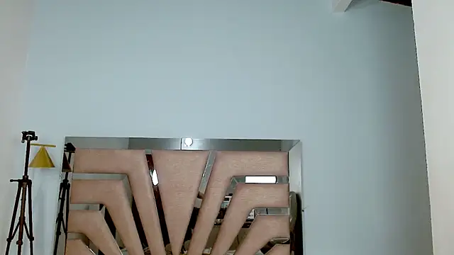 Snapshot of sophia_hadid chatting on 2, 1, 2025 sophia hadid online show from 2, 1, 2025