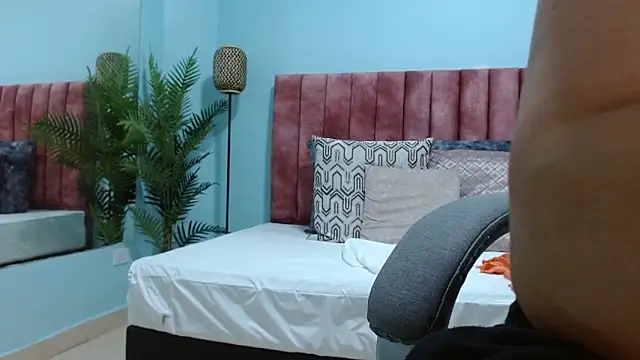 sophia hadid online show from 8, 1, 2026